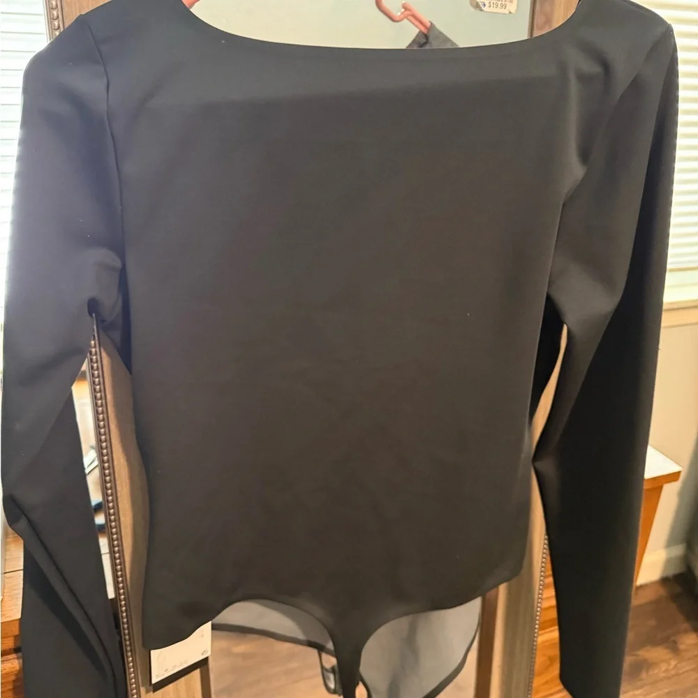 Nike Form Dri Fit  Women's Black Long Sleeve Bodysuit